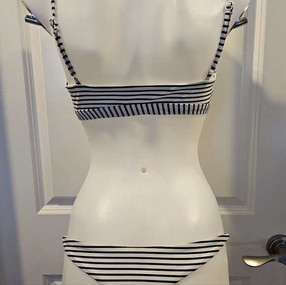 Daze Dayz White Black Striped BIKINI SET Bralette Thong Bottom Medium - Picture 6 of 6